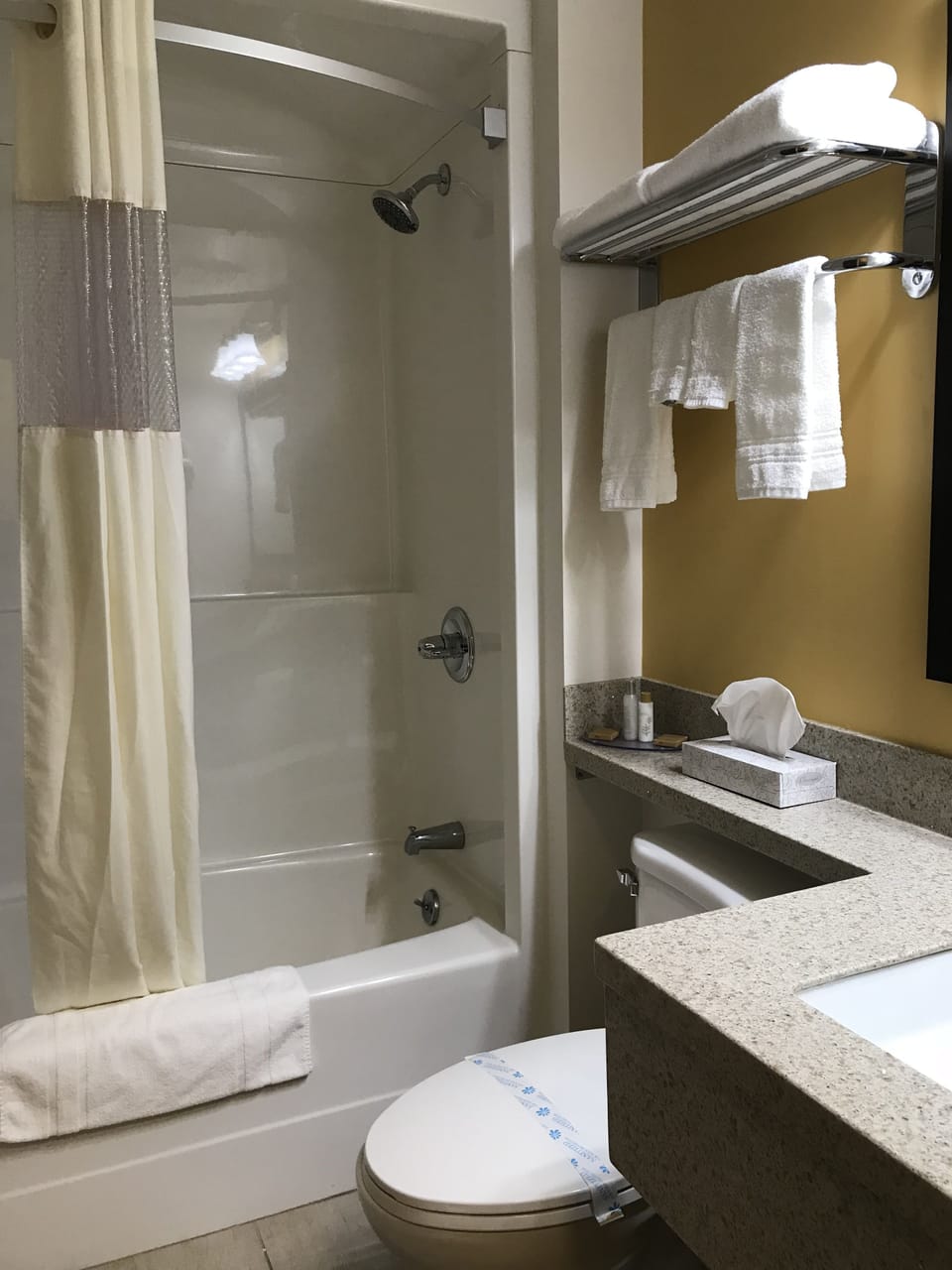 Comfort Room, 2 Queen Beds | Bathroom | Combined shower/tub, deep soaking tub, free toiletries, hair dryer