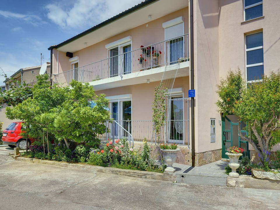Apartment | Exterior
