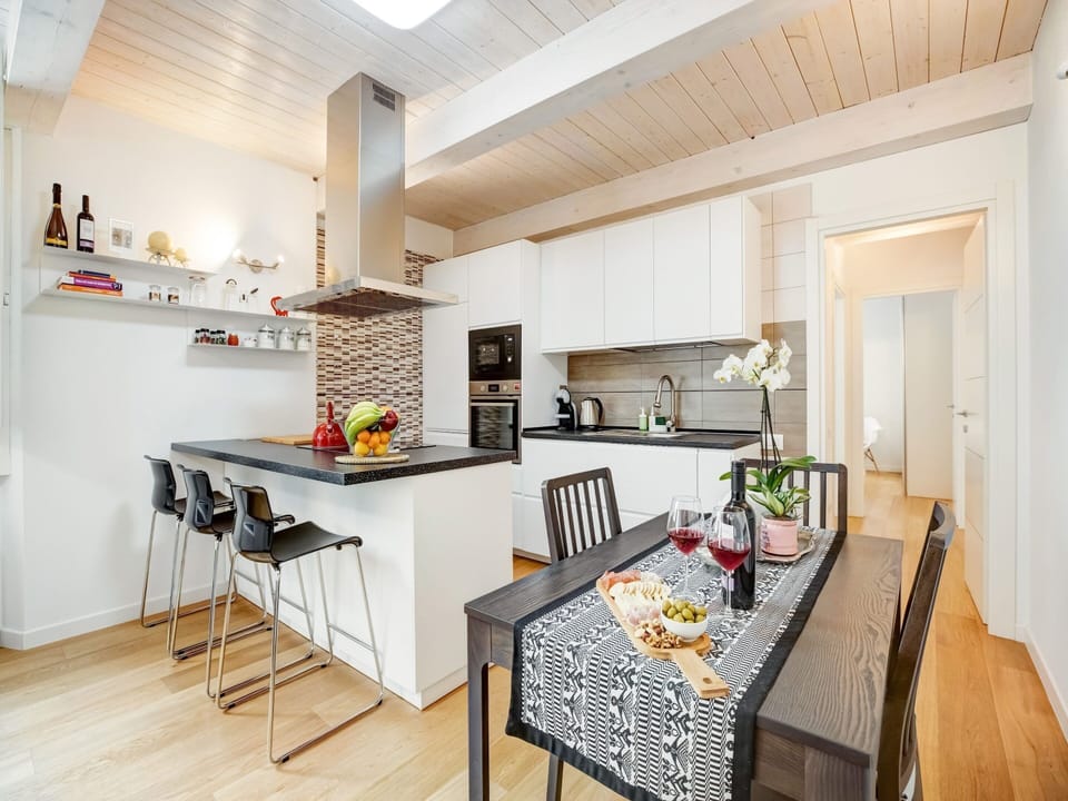 Apartment | Dining