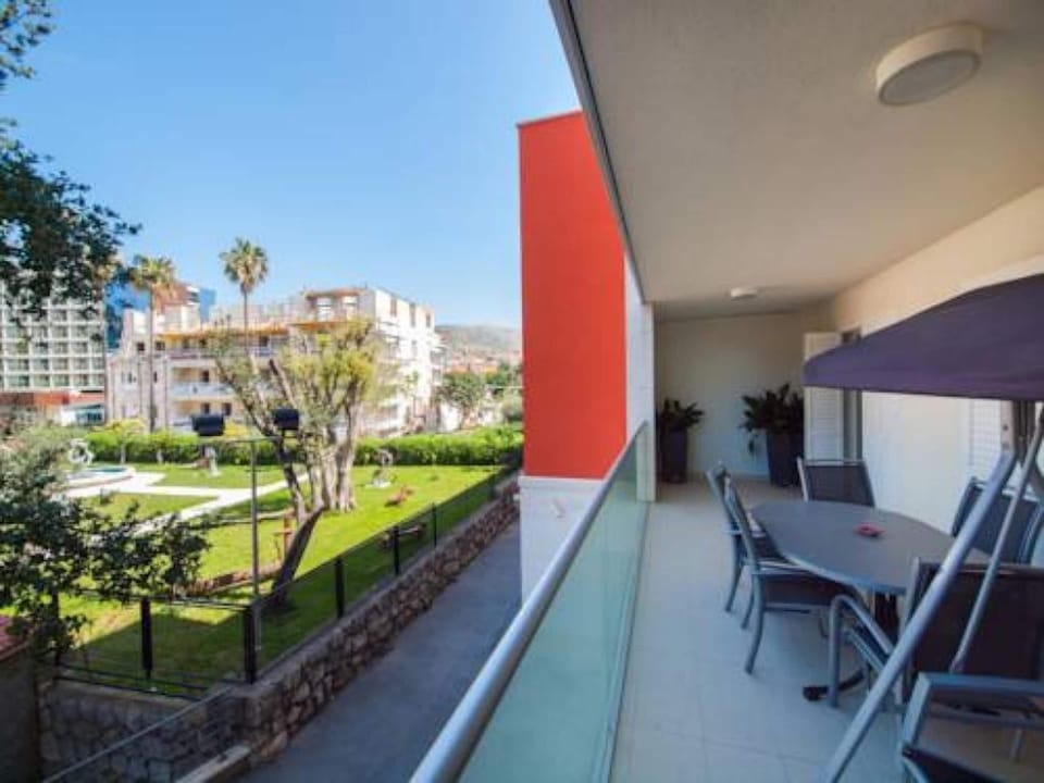 Apartment | Balcony