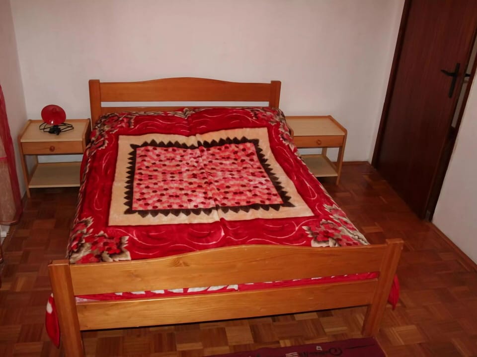 Apartment | 3 bedrooms, bed sheets