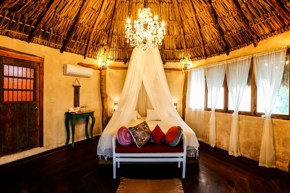 Luxury Room, 1 King Bed, Garden View | In-room safe, free WiFi, bed sheets