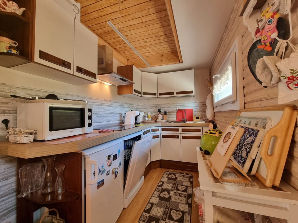 Chalet | Private kitchen | Highchair