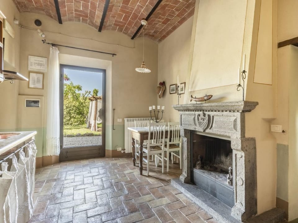 Villa | Private kitchen | Oven, electric kettle, toaster