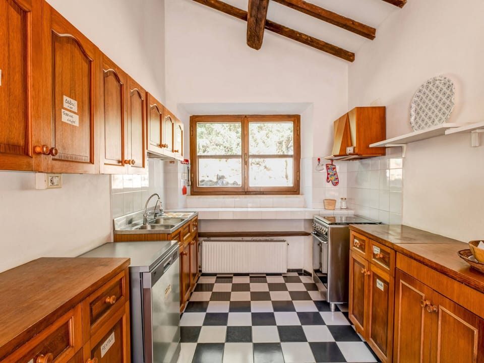 House | Private kitchen | Highchair