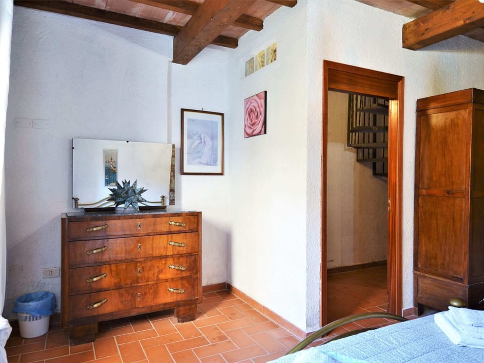 House | 2 bedrooms, individually furnished, bed sheets