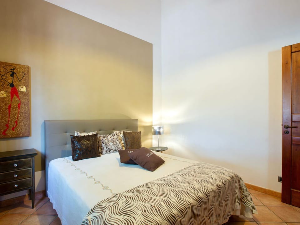 Villa | 3 bedrooms, iron/ironing board, individually furnished, bed sheets