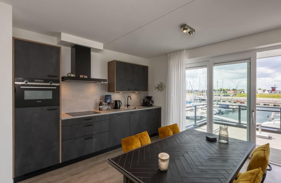 Apartment | Private kitchen | Highchair