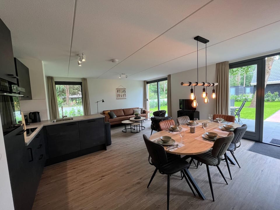 House | Dining