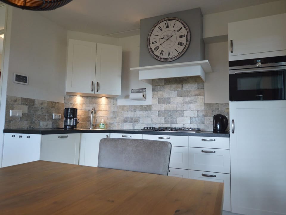 House | Private kitchen | Fridge, highchair