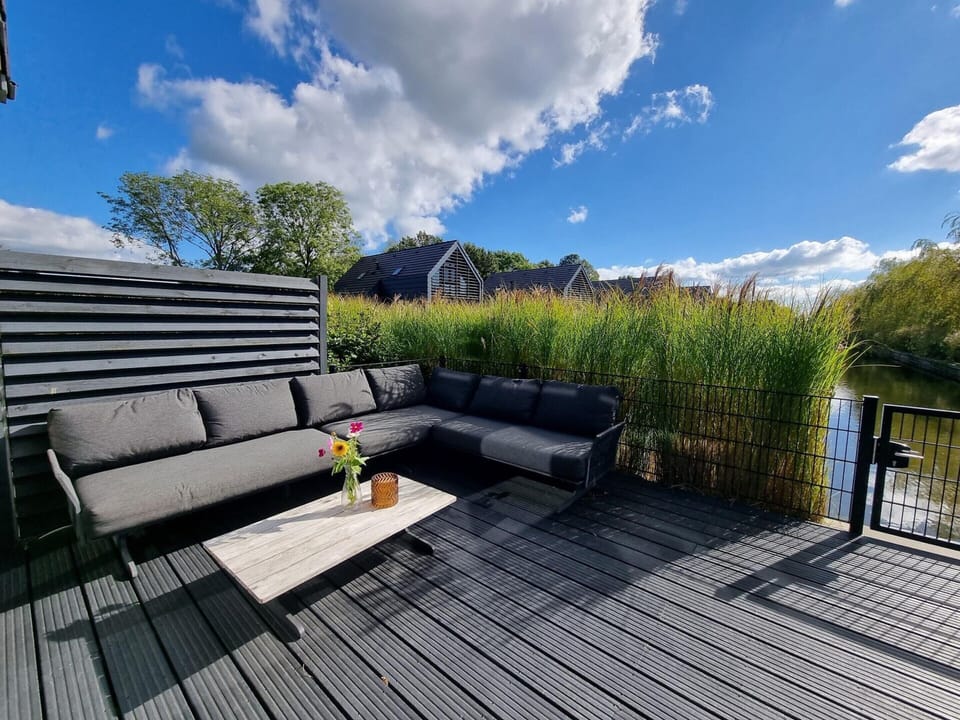 House | Balcony