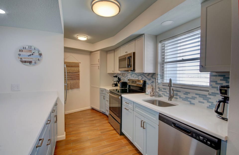 Condo, 1 Bedroom | Private kitchen | Coffee/tea maker, fridge, oven, toaster