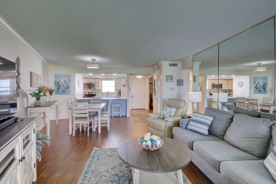 Condo, 1 Bedroom | Interior