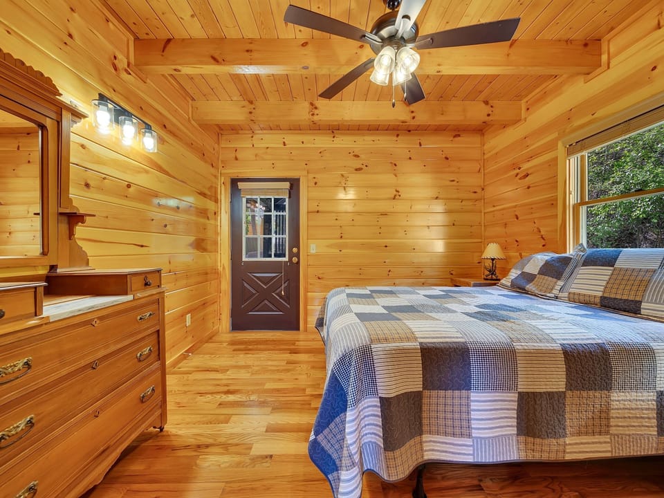 Cabin, 2 Bedrooms | 2 bedrooms, free WiFi