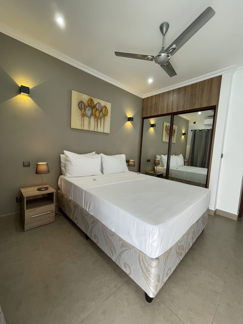 Standard Apartment | In-room safe, iron/ironing board, free WiFi, bed sheets