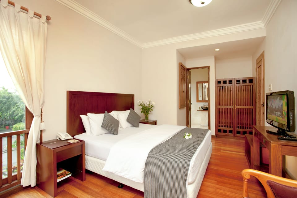 Kemuning Room | In-room safe, individually furnished, desk, laptop workspace