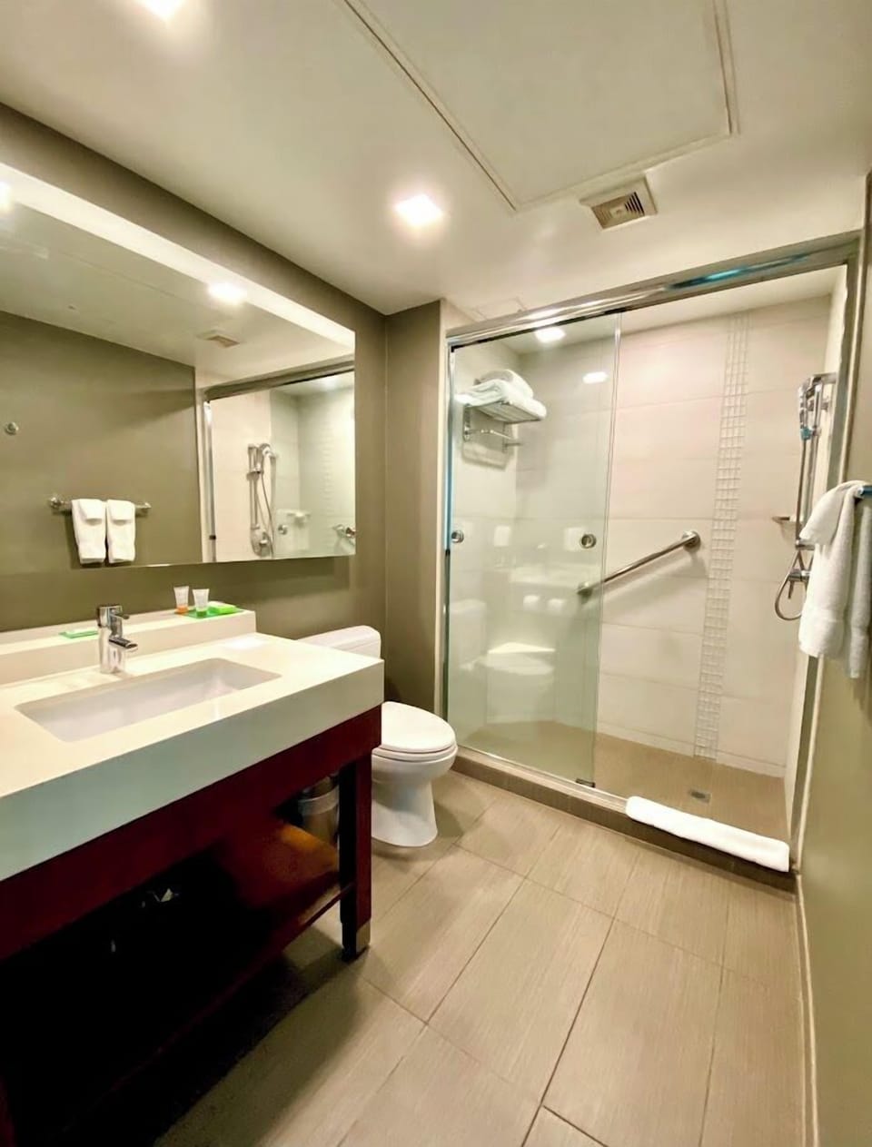 Room (King size bed) | Bathroom | Separate tub and shower, rainfall showerhead, hair dryer, bathrobes