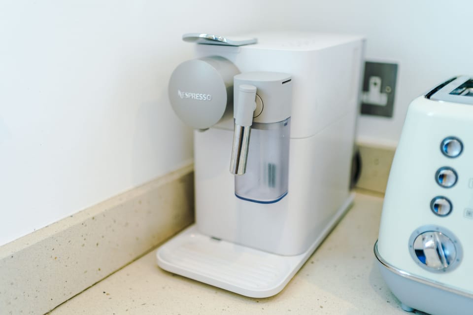 Deluxe House | Coffee and/or coffee maker