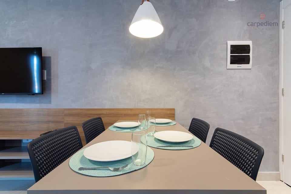 Comfort Apartment | Dining