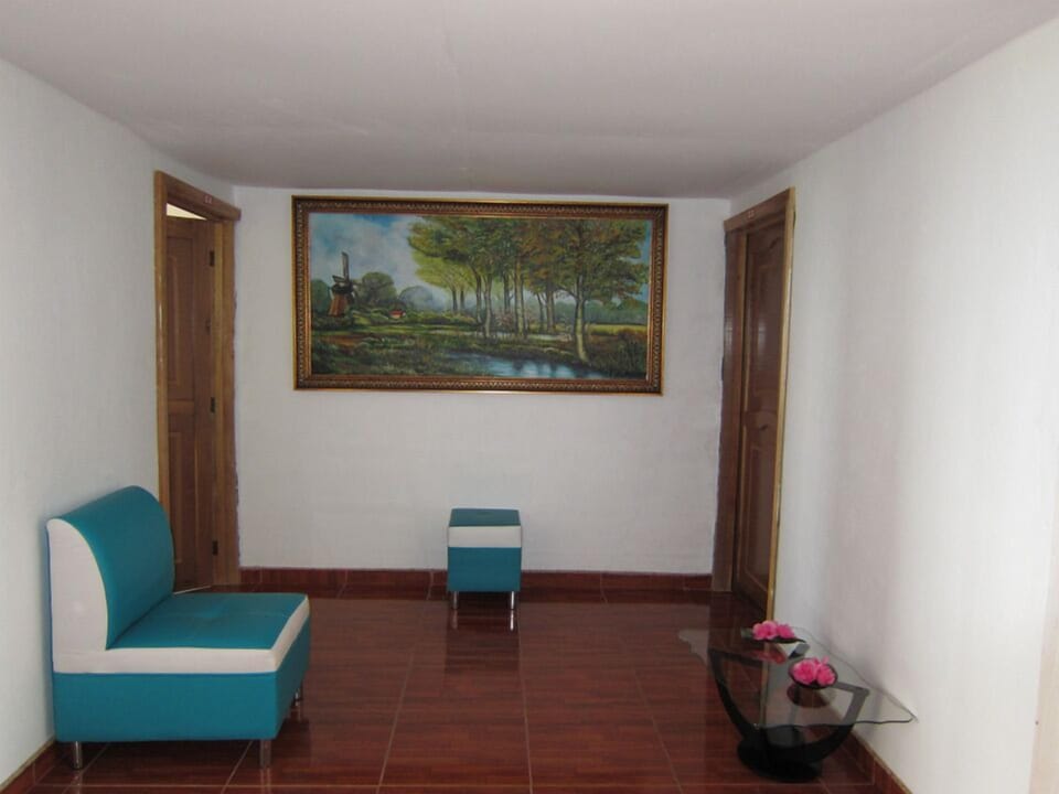 60-cm LCD TV with satellite channels, TV