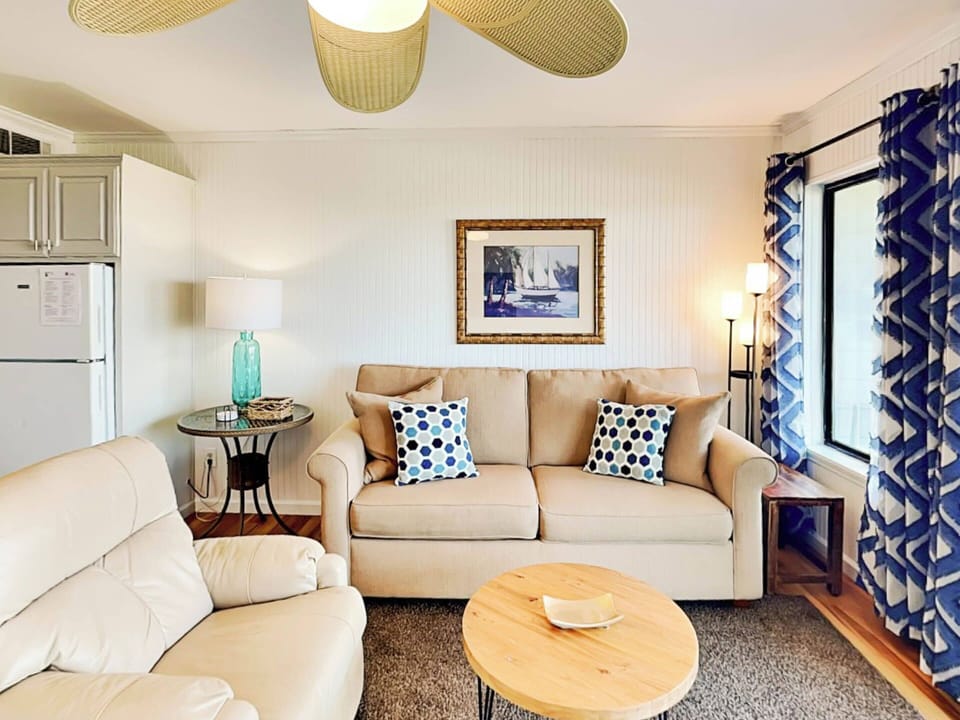 Condo, 1 King Bed, Balcony, Ocean View (Beach Racquet A221 - No Pets Allowed) | Living area | 40-inch TV with digital channels