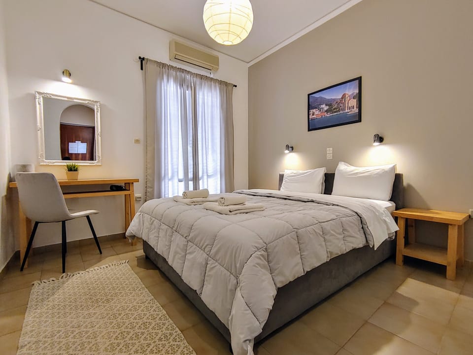 Standard Double or Twin Room, Balcony | Minibar, desk, iron/ironing board, free WiFi