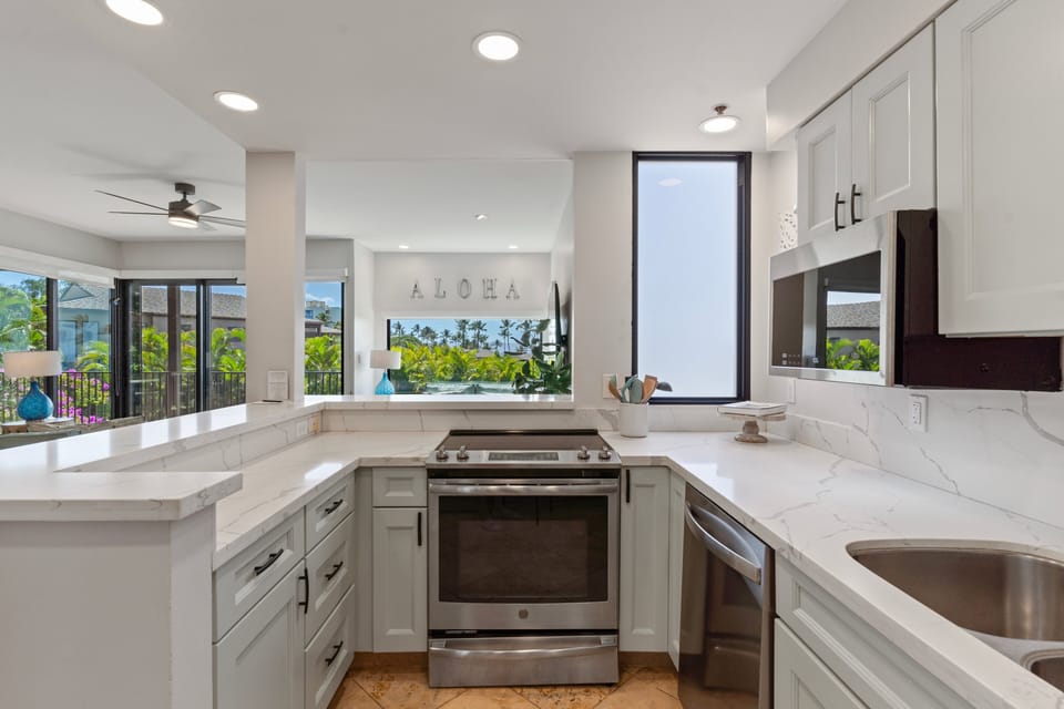 Condo, 2 Bedrooms | Private kitchen | Coffee/tea maker, fridge, oven, toaster