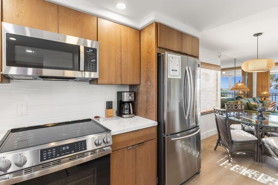 Condo, 2 Bedrooms | Private kitchen | Coffee/tea maker, fridge, oven, toaster