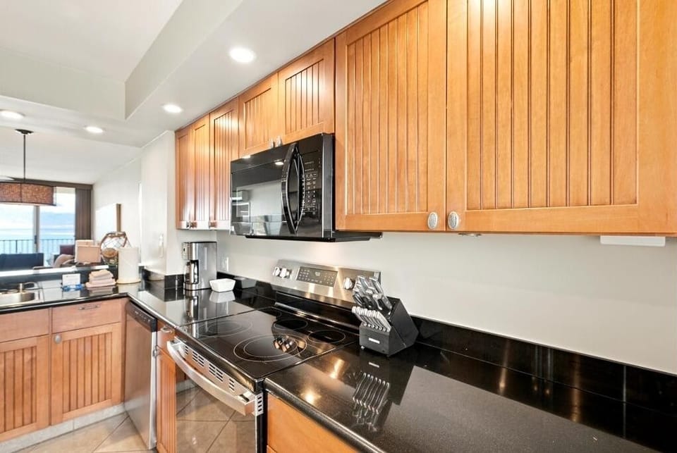 Condo, 2 Bedrooms | Private kitchen | Coffee/tea maker, fridge, oven, toaster