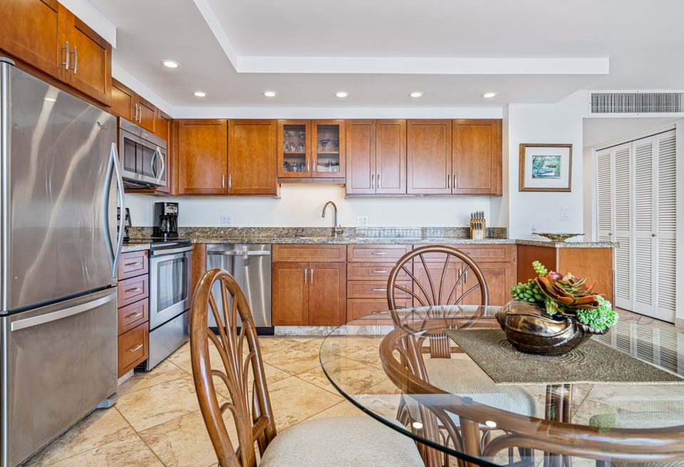 Condo, 1 Bedroom | Private kitchen | Coffee/tea maker, fridge, oven, toaster