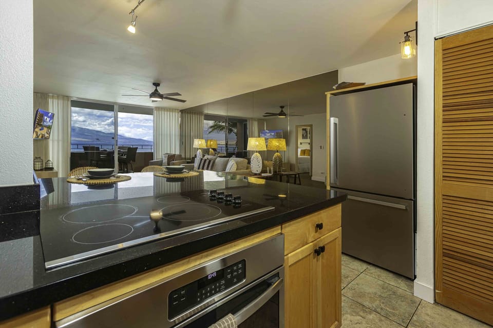 Condo, 2 Bedrooms | Private kitchen | Coffee/tea maker, fridge, oven, toaster