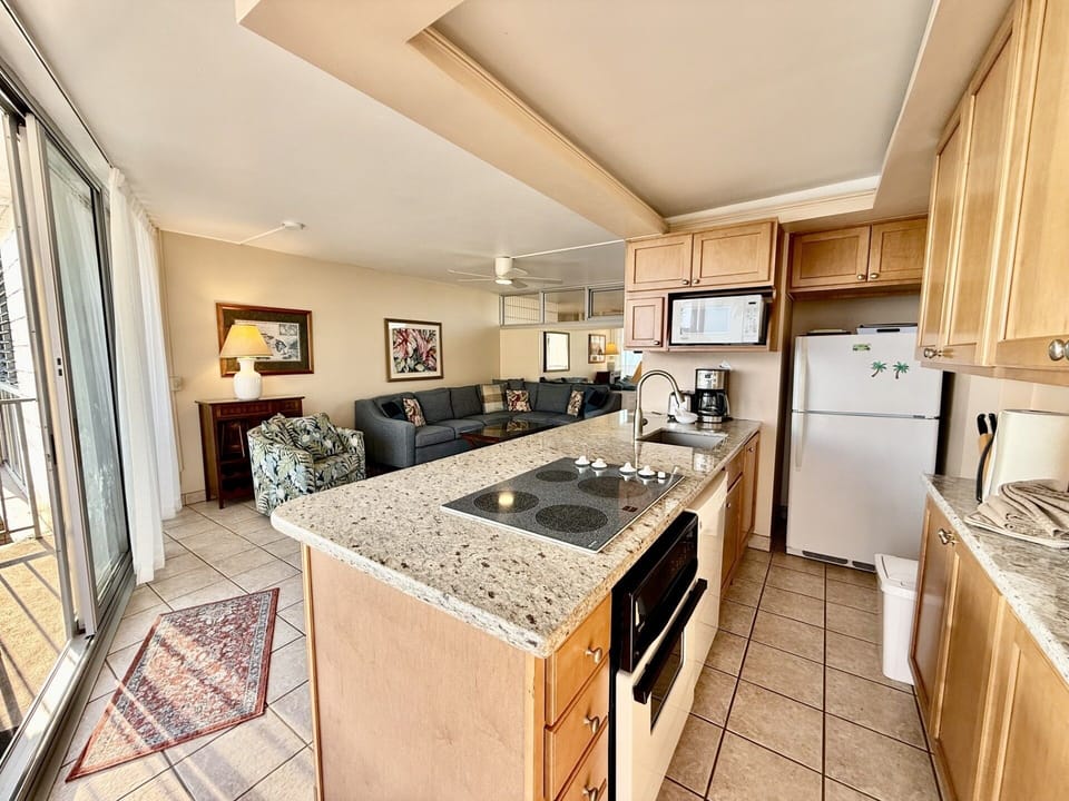 Condo, 2 Bedrooms | Private kitchen | Coffee/tea maker, fridge, oven, toaster