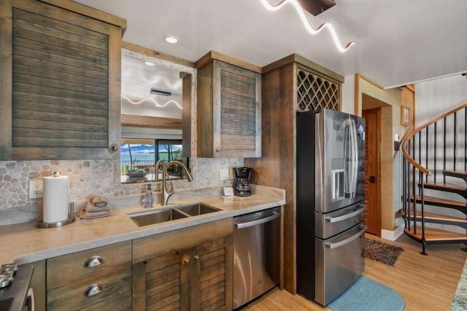 Condo, 2 Bedrooms | Interior