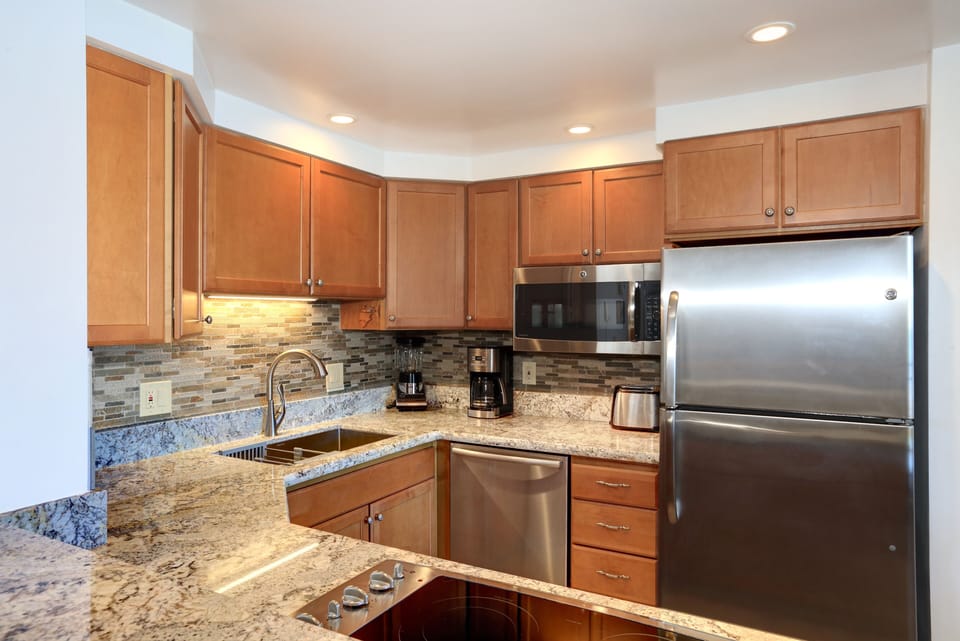 Condo, 1 Bedroom | Private kitchen | Coffee/tea maker, fridge, toaster