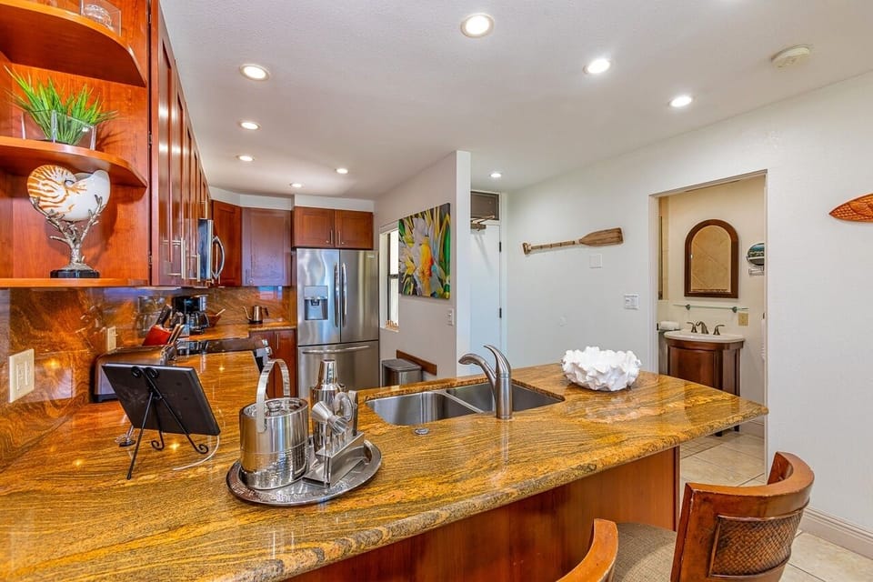 Condo, 1 Bedroom | Private kitchen | Coffee/tea maker, fridge, oven, toaster