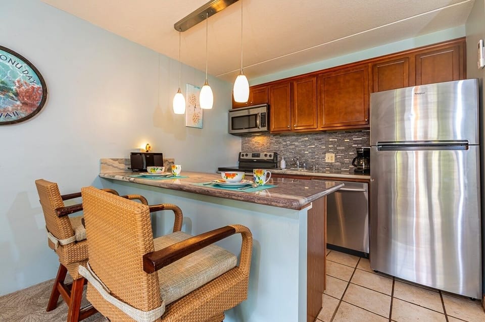 Condo, 1 Bedroom | Private kitchen | Coffee/tea maker, fridge, oven, toaster