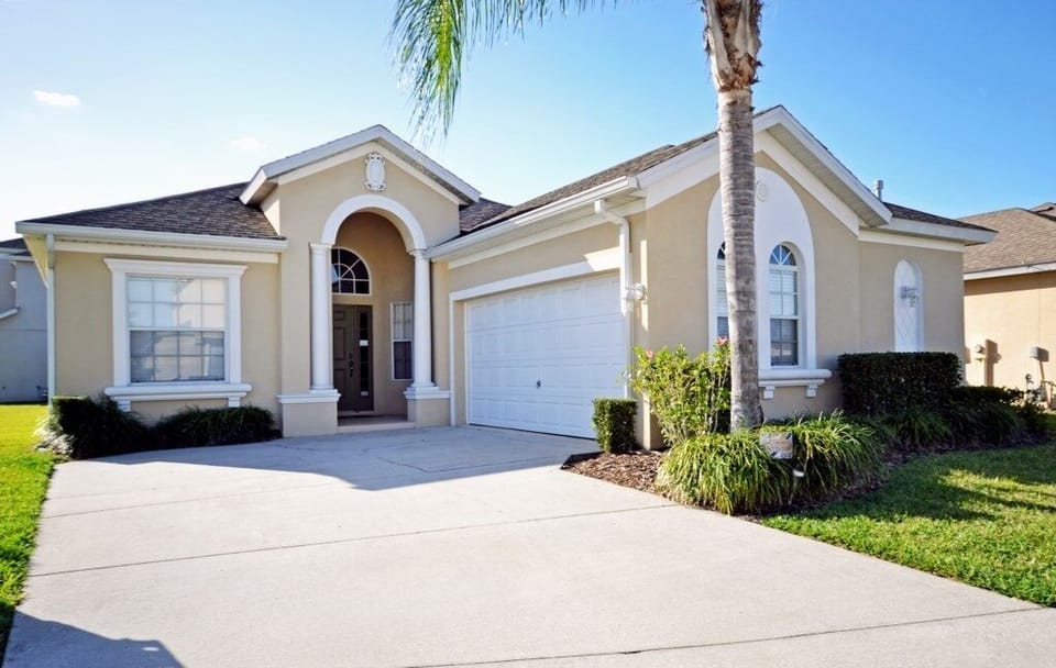 House, 4 Bedrooms | Exterior