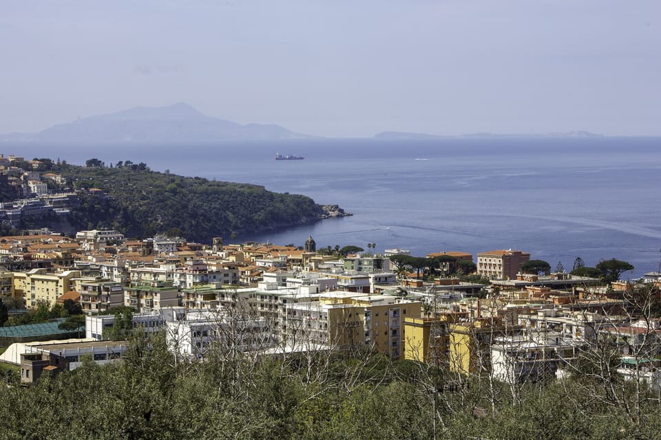 Minibar, desk, free WiFi, bed sheets