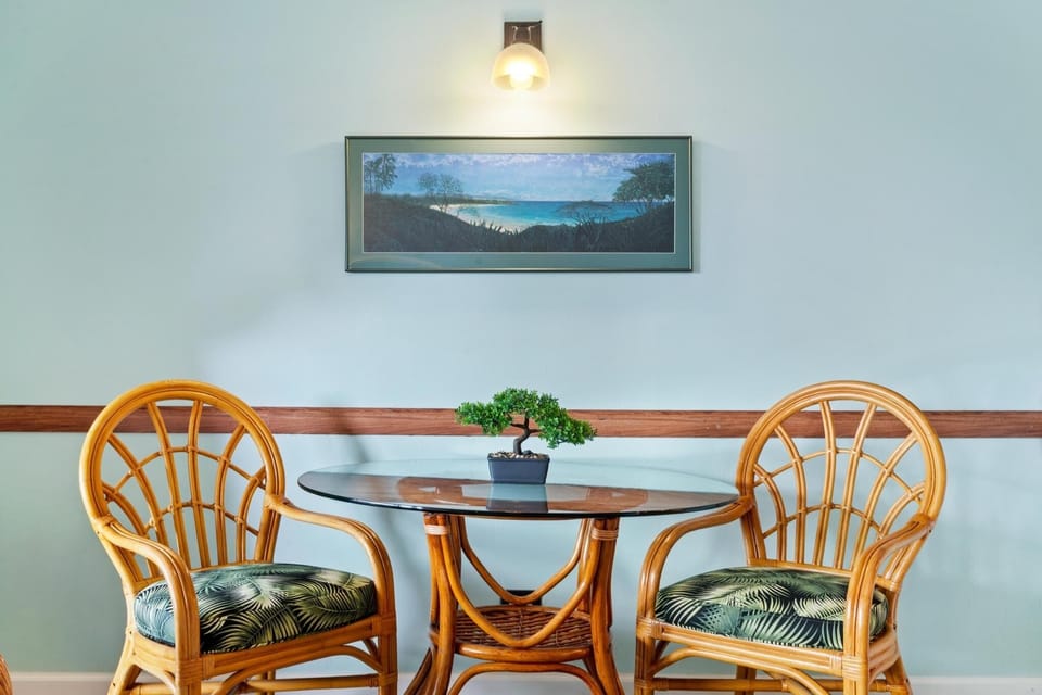 Condo, 1 Bedroom | Dining