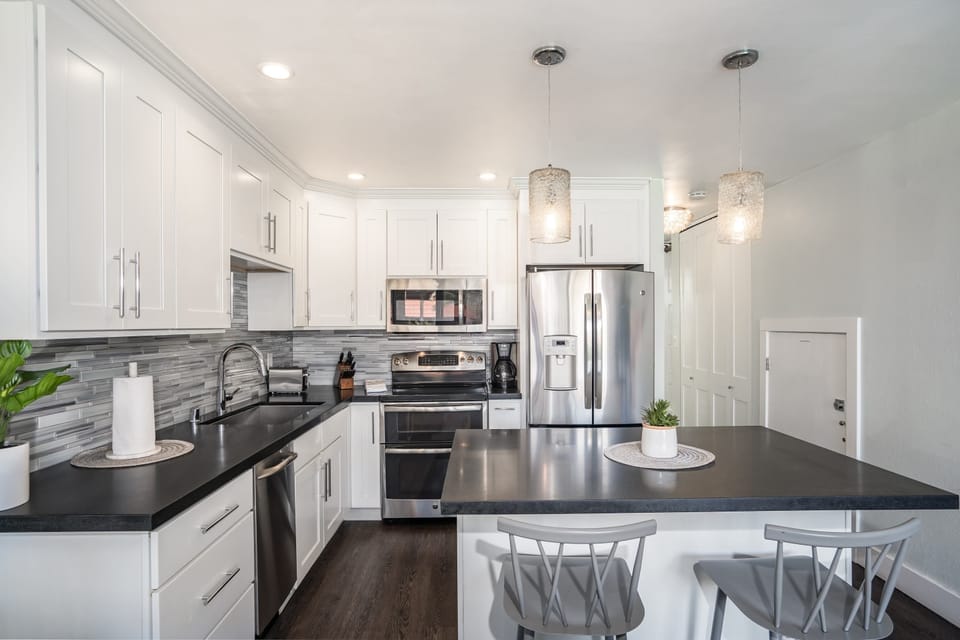 Condo, 2 Bedrooms | Private kitchen | Coffee/tea maker, fridge, oven, toaster