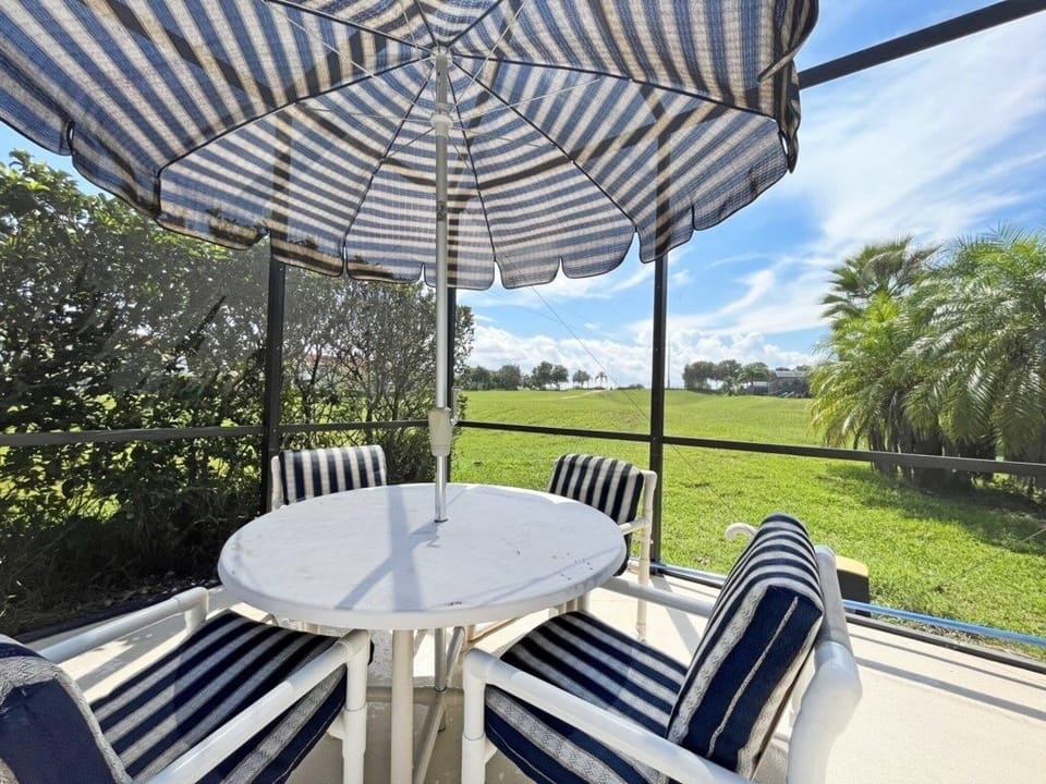 House, 5 Bedrooms | Outdoor dining