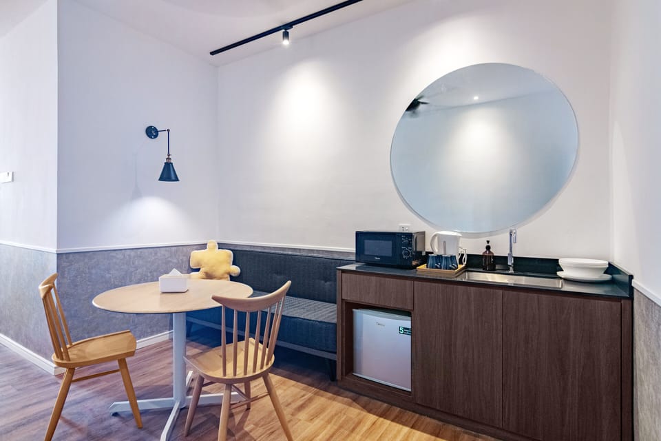 Family Double Room | Desk, free WiFi, bed sheets
