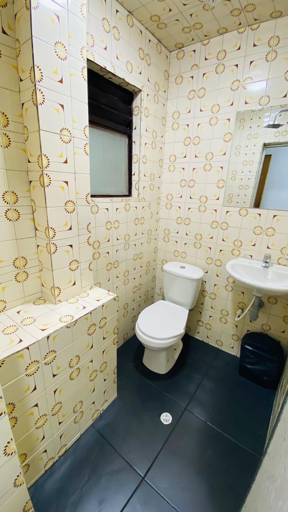 Basic Double Room | Bathroom | Towels