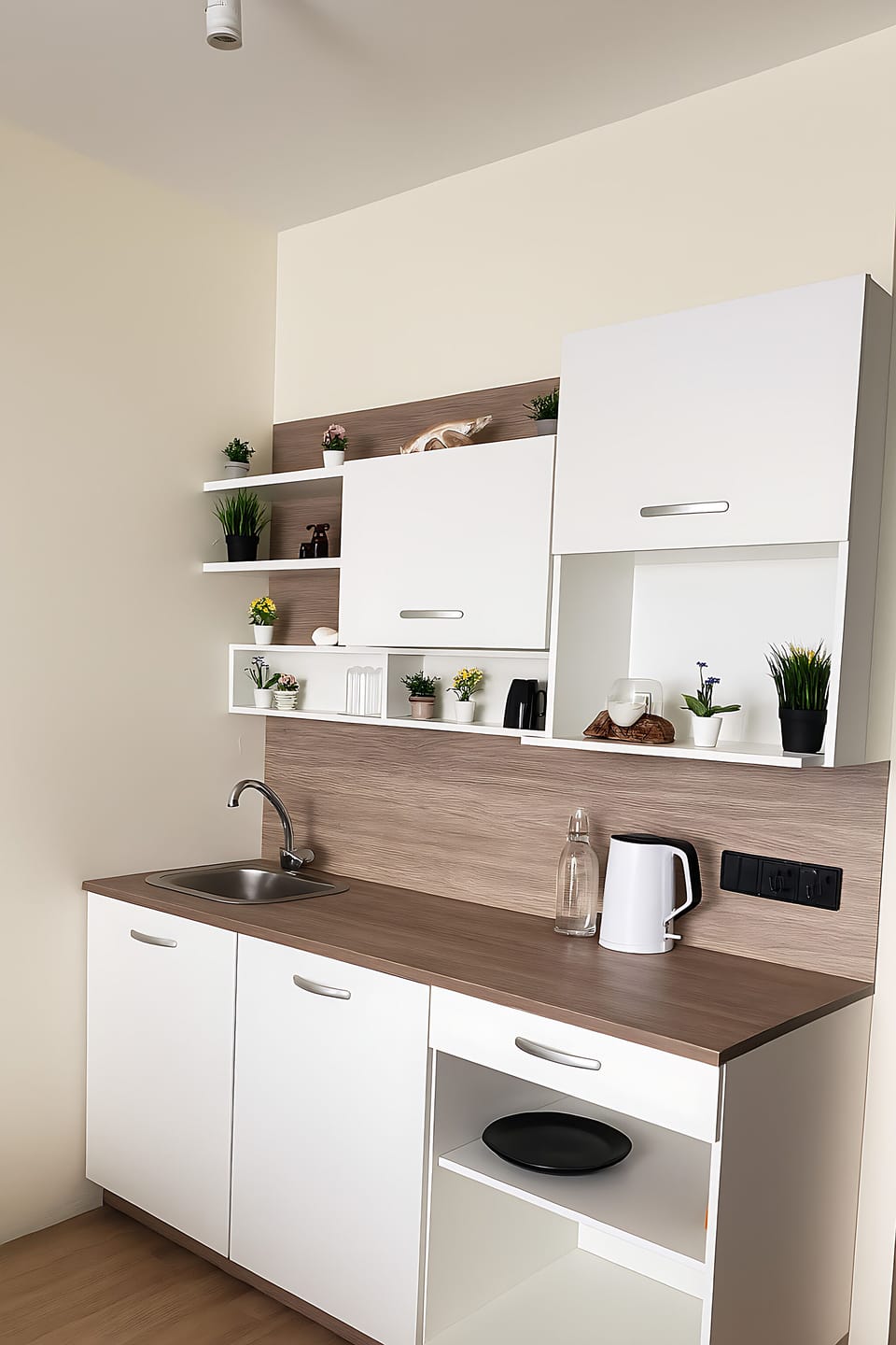 Luxury Room, 1 Bedroom | Private kitchen | Mini-fridge, electric kettle, cookware/dishes/utensils, kitchen islands