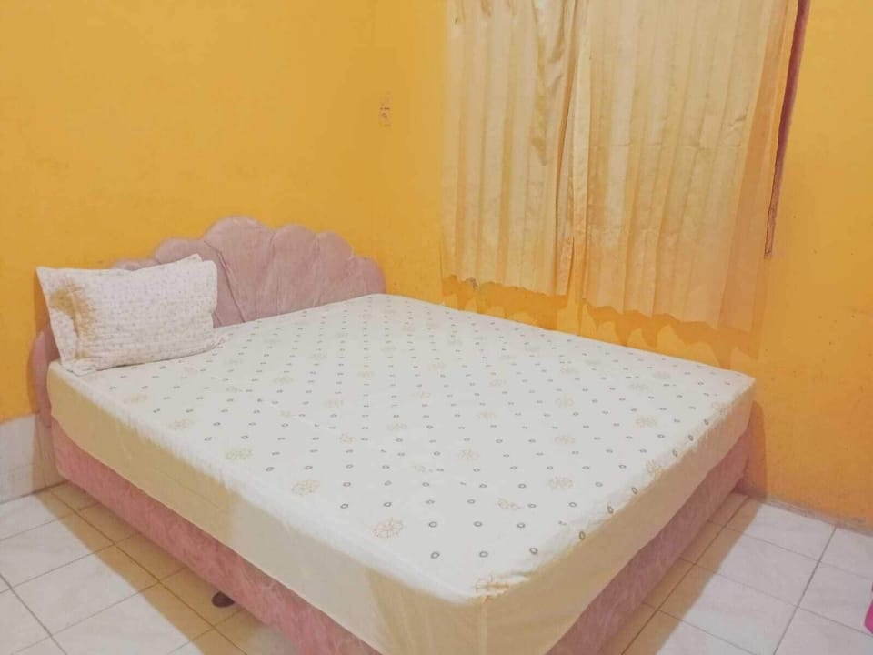 Economy Room | WiFi (free), bed sheets