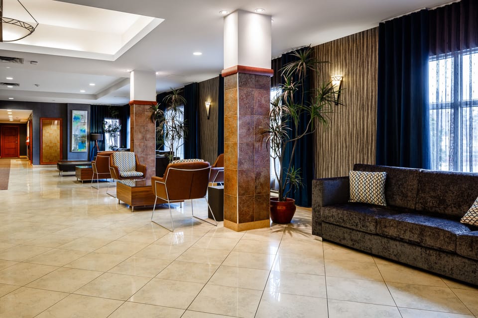 Auberge Royal Versailles Hotel in Laval