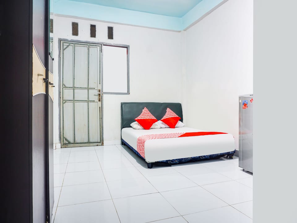 Standard Double Room | WiFi (free), bed sheets