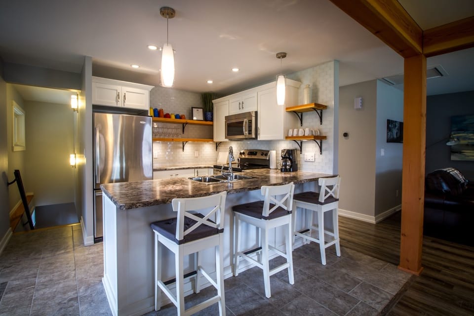 Luxury Villa, 4 Bedrooms, 2 Bathrooms, Mountain View | Private kitchen | Espresso maker, coffee/tea maker, oven, dishwasher