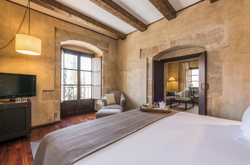 Presidential Suite | Down comforters, minibar, in-room safe, desk