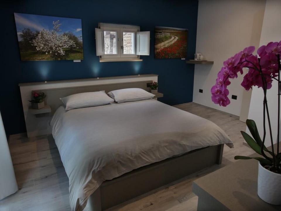 Premium Room | Frette Italian sheets, premium bedding, down comforters